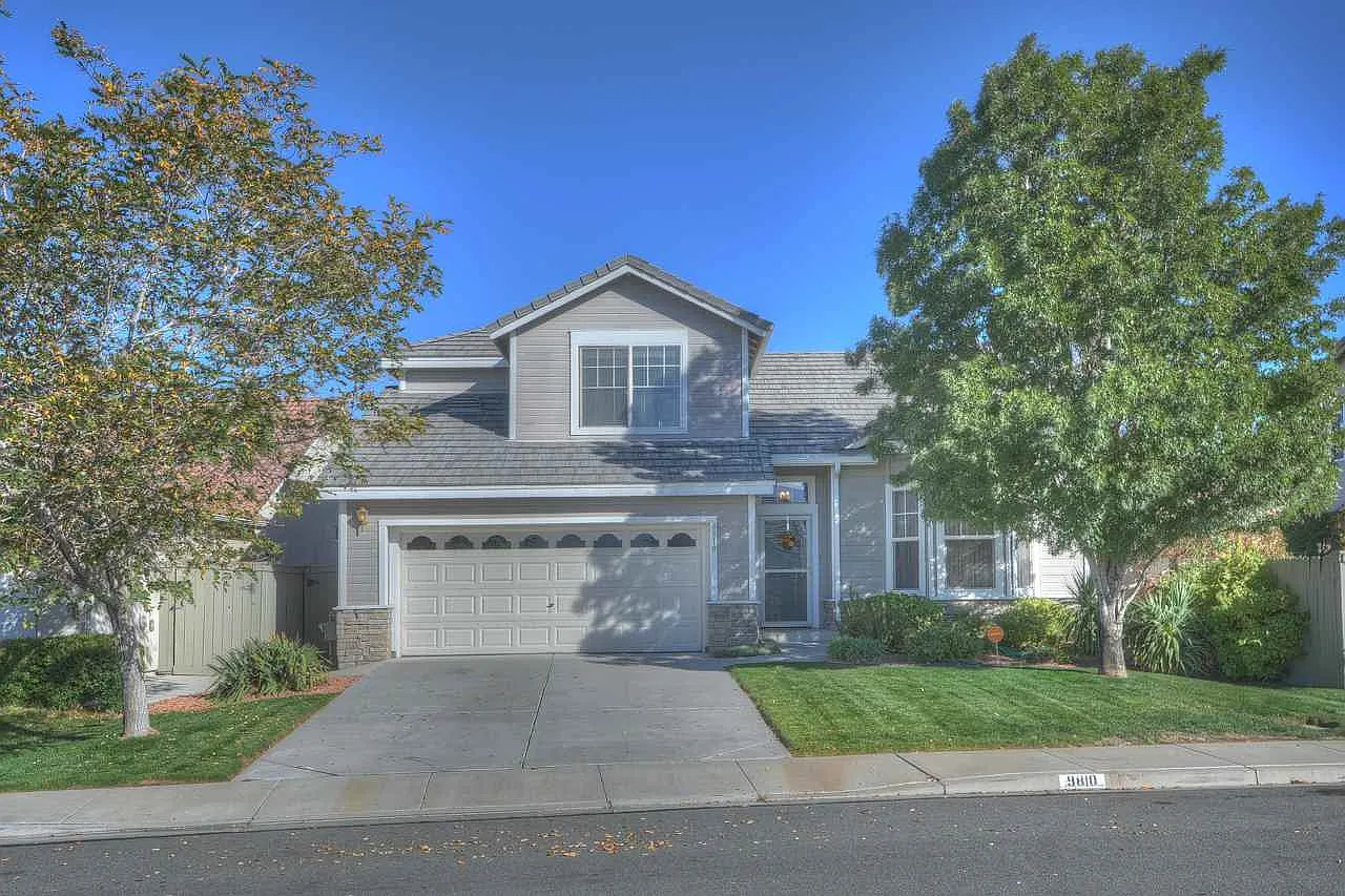 9810 Northrup Dr photo 1