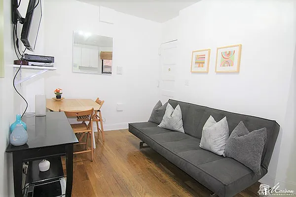 Rented by Maison International | media 26