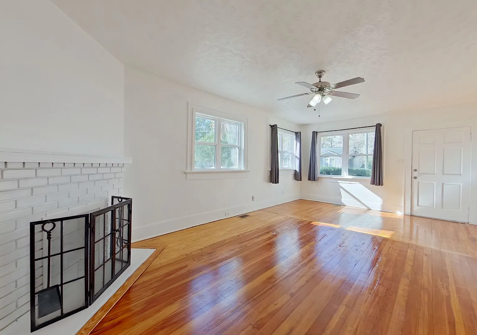 Landon Avenue Duplex — Photo 3
