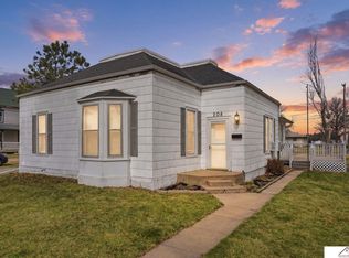 208 York St, De Witt, NE 68341