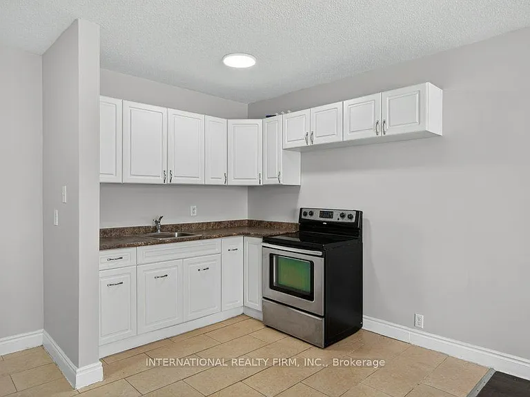 295 Melvin Ave #303 — Photo 13