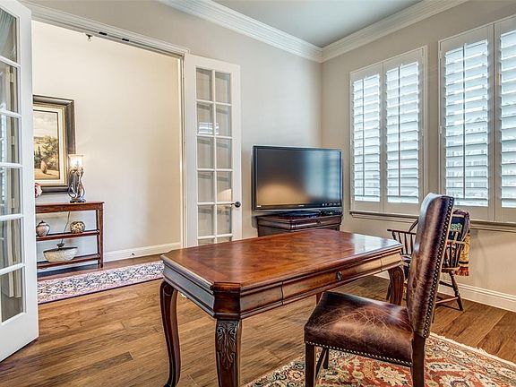5th image of 5808 Adair Ln