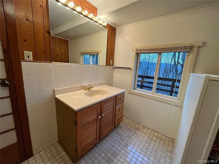 85 Paulding Dr — Photo 7