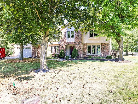 3rd image of 305 Gloucester Ct