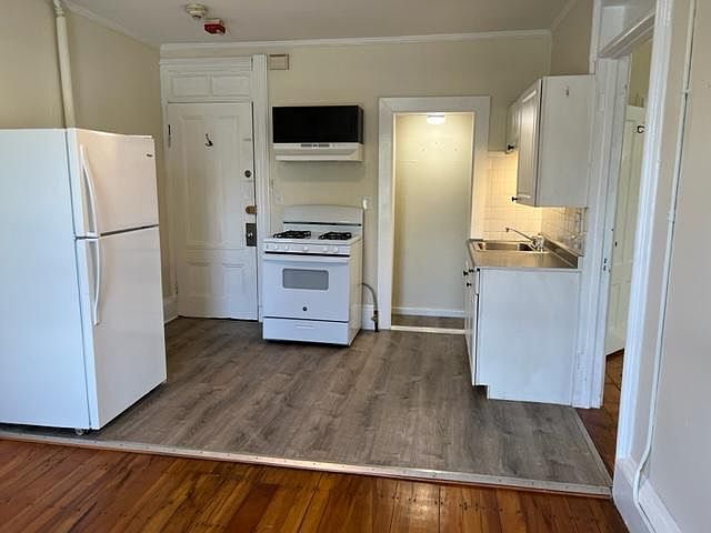 425 S Main St APT 6, Haverhill, MA 01835 | Zillow