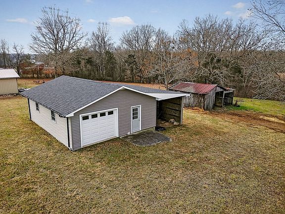 5th image of 1277 Bluff Springs Rd