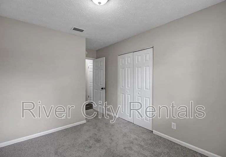 743 Trambley Dr E — Photo 17