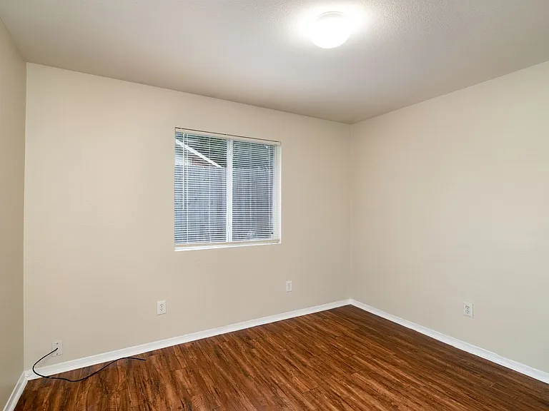 1514 Cover Dr — Photo 16