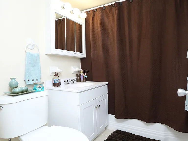 2512 Queens Chapel Rd #203 — Photo 42