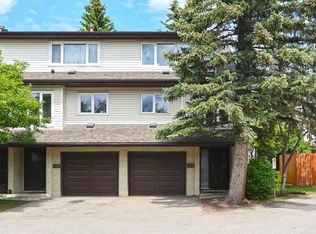 1190 SW Ranchview Rd NW #121, Calgary, AB T3G 1Y2