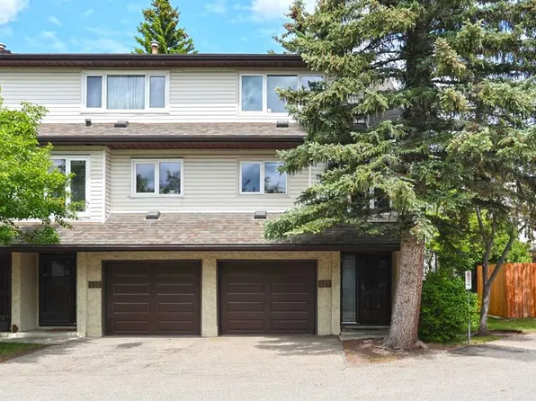 1190 SW Ranchview Rd NW #121, Calgary, AB T3G 1Y2