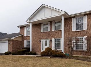 2826 Woodland Dr, Northbrook, IL