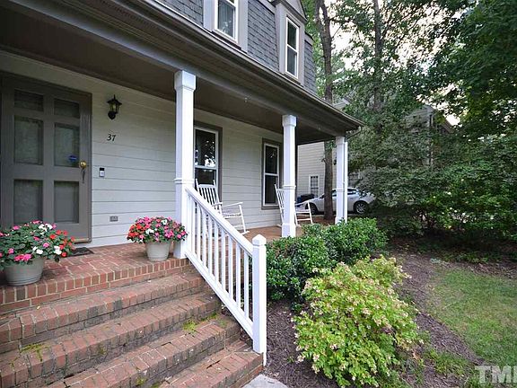 3rd image of 37 Westridge Dr