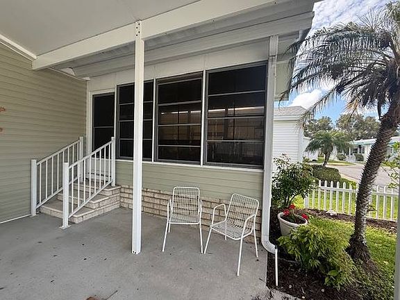 4th image of 1415 Main St #68
