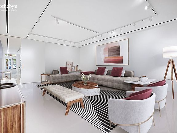 2nd image of 9 N Moore St APT 1