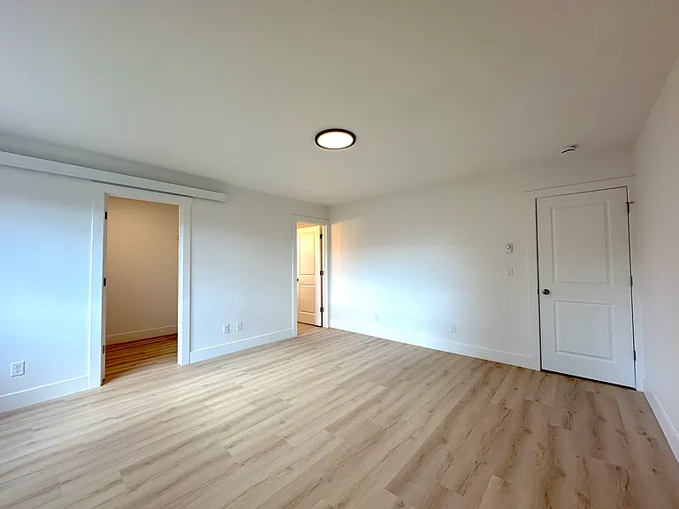 3021 Harold Dr SE — Photo 22