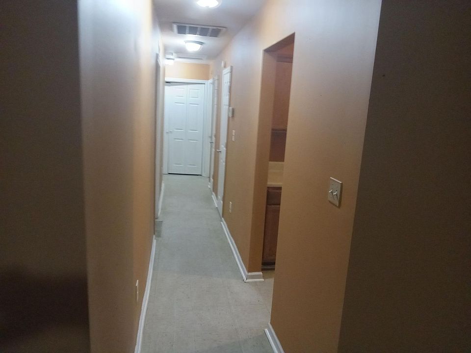 2nd image of 122 Langley Dr #D