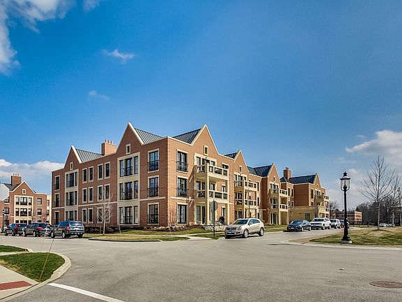 2nd image of 1155 Kelmscott Way Unit 204