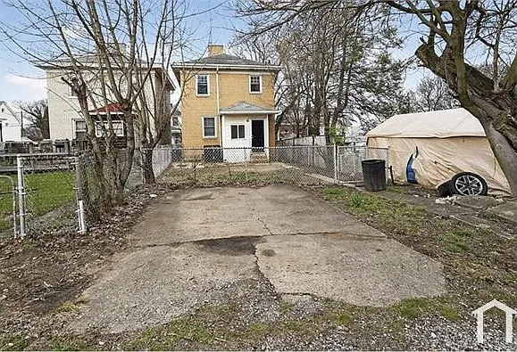 511 Wyncotte St — Photo 2