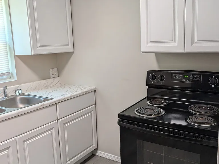 1036 S Wichita St #2 — Photo 3