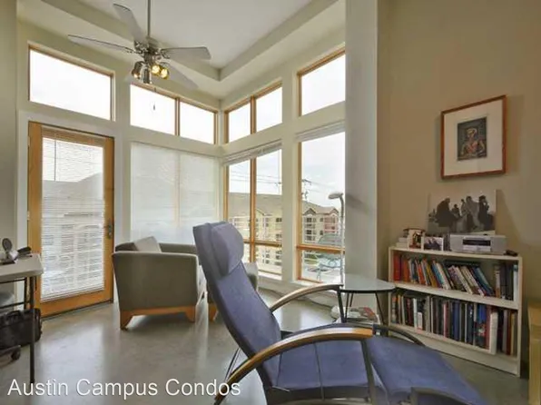2124 E 6th St Unit 301, Austin, TX 78702
