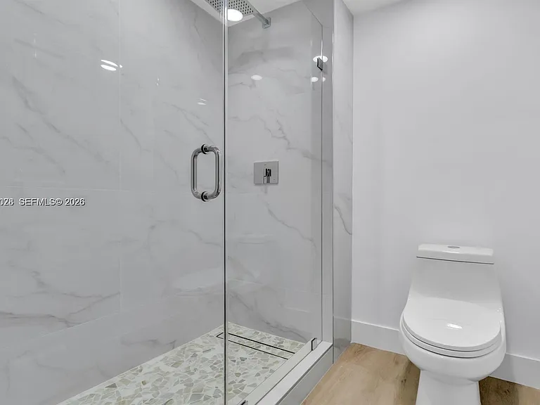 8535 Casa Del Lago #F — Photo 18