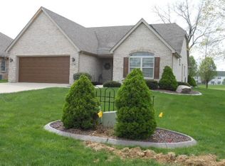 1746 Hunters Cove Cir, Kokomo, IN 46902