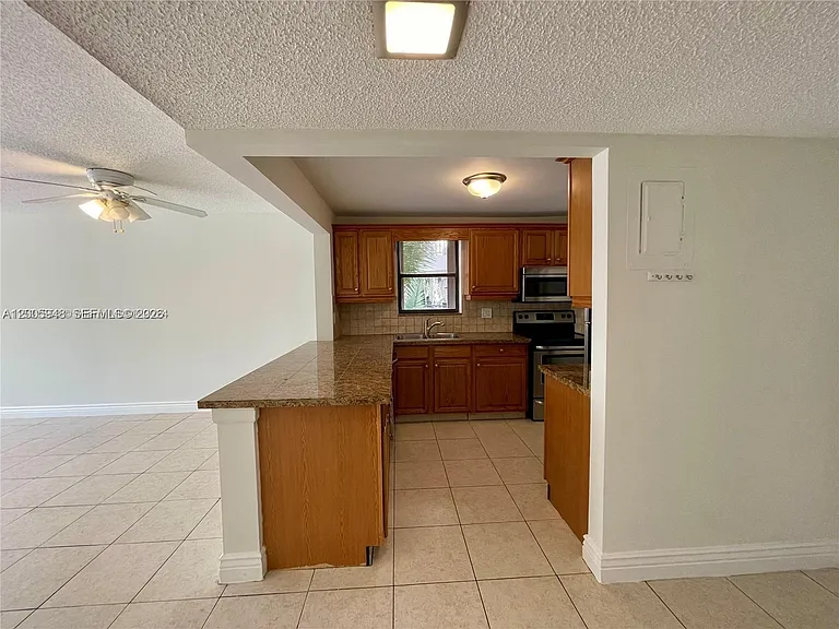 2320 S Cypress Bend Dr #204 — Photo 2