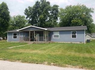 1504 W Vantrees St, Washington, IN 47501