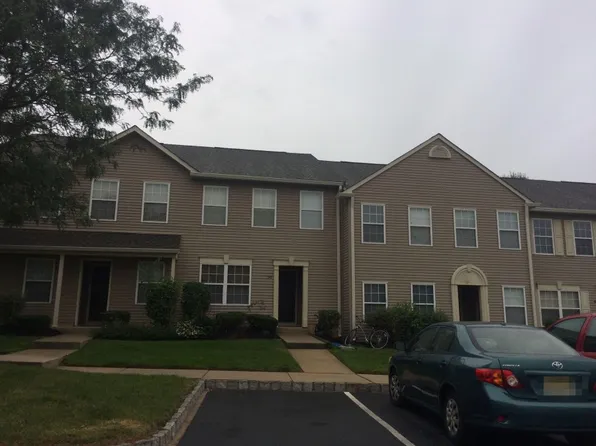50 Foxglove Dr #50, Delran, NJ 08075