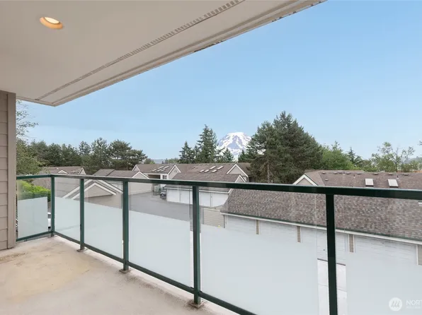 15315 Sunwood Boulevard #A202, Tukwila, WA 98188