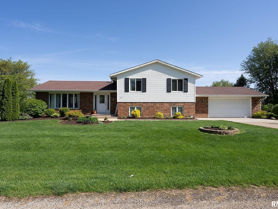 1st image of 18 Timberlane Dr