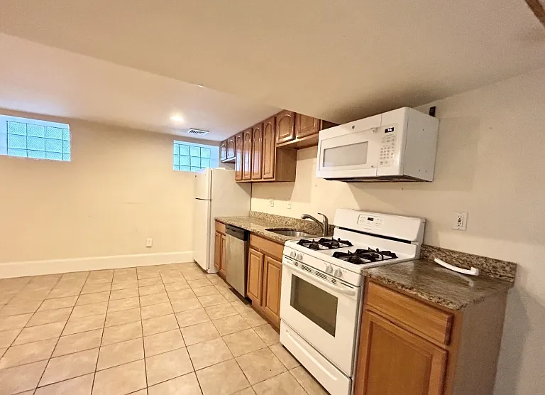 1568 Tremont St #1A — Photo 5