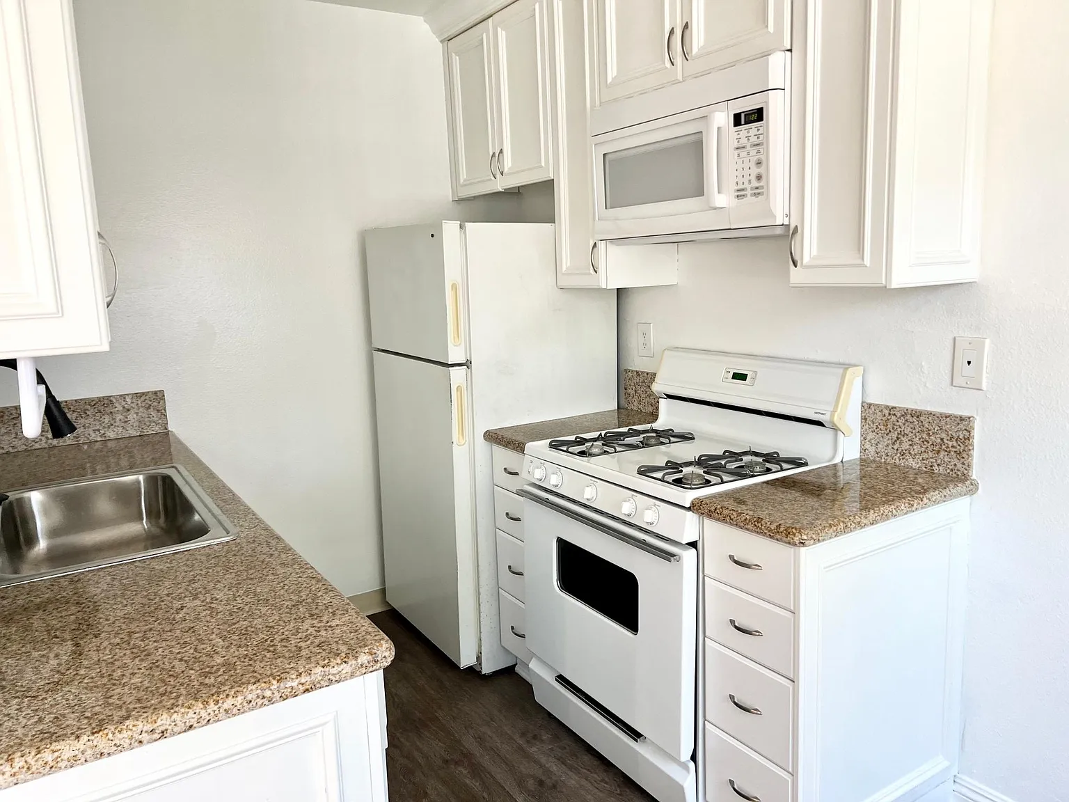 2736 Figueroa Blvd — Photo 4