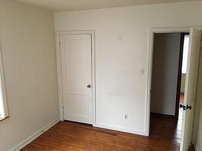 5th image of 2737 Atwood Ter