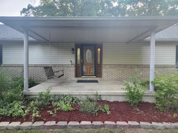 5619 Rays Dr, Onsted, MI 49265