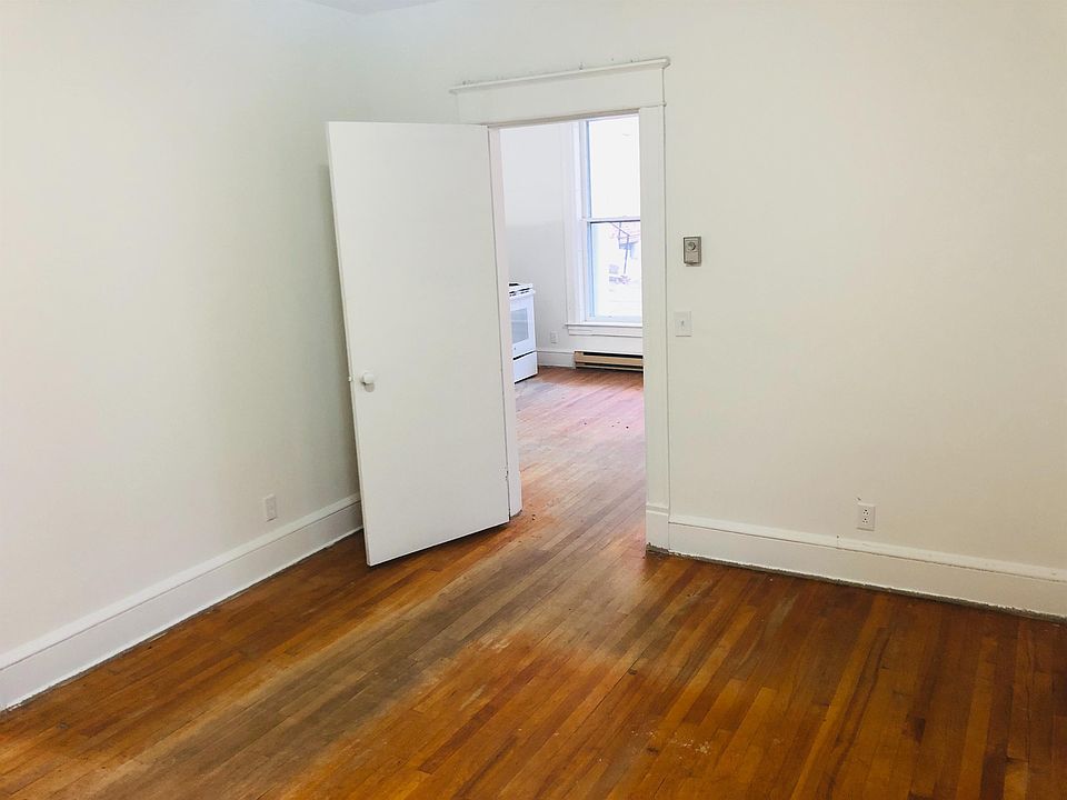 26 Main Street 10 Apartment Rentals Derby Line, VT Zillow