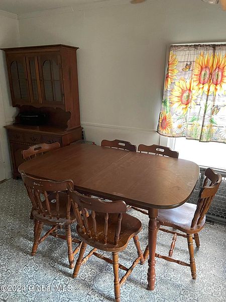 4th image of 39 Catherine Street