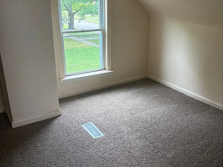 12875 Faust Ave — Photo 11