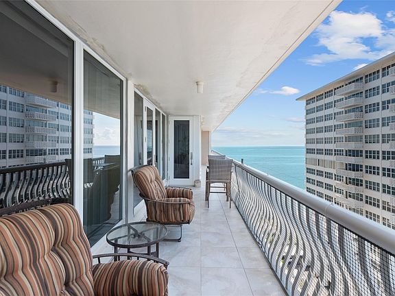 4th image of 4020 Galt Ocean Drive #1106