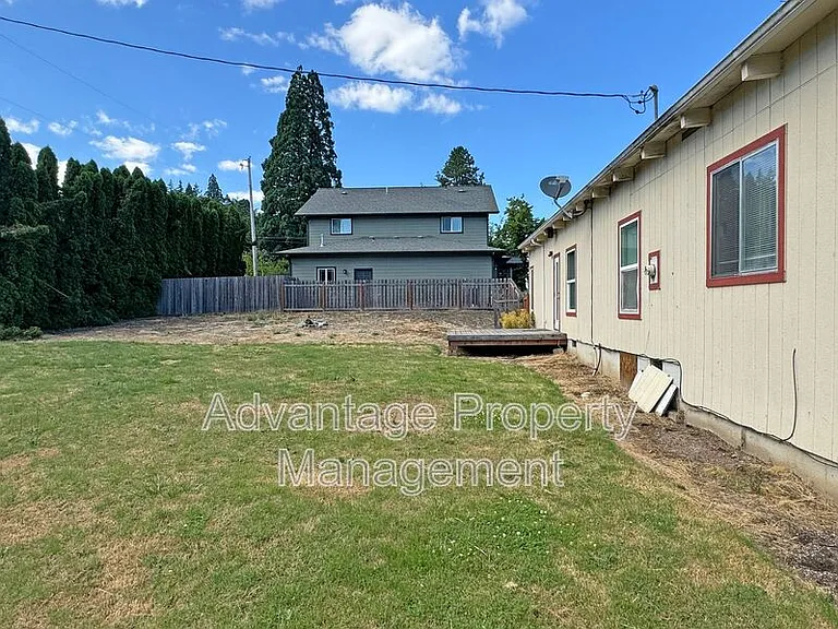 4010 SW Western Blvd — Photo 19