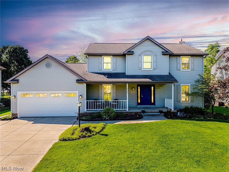 1st image of 770 Victoria Cir