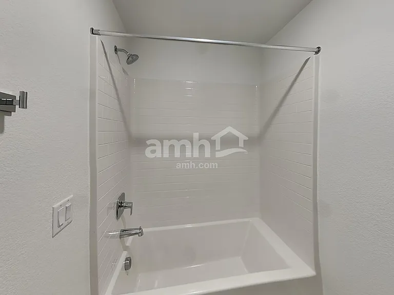 6411 Rush Ave — Photo 19