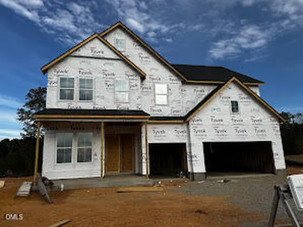 127 Elm Grove Ave, Fuquay Varina, NC 27526