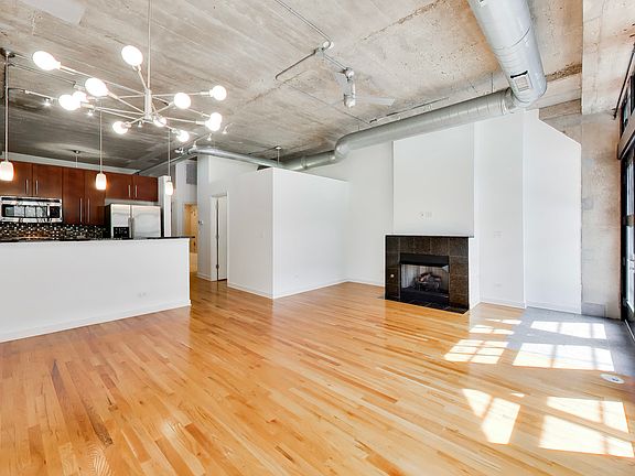 5th image of 1110 W 15th St Unit 125