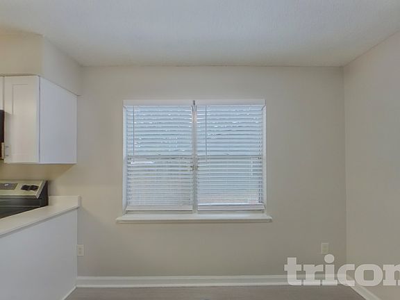 4th image of 3572 Raymur Villa Dr