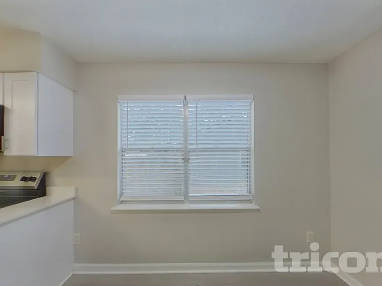 3572 Raymur Villa Dr — Photo 4