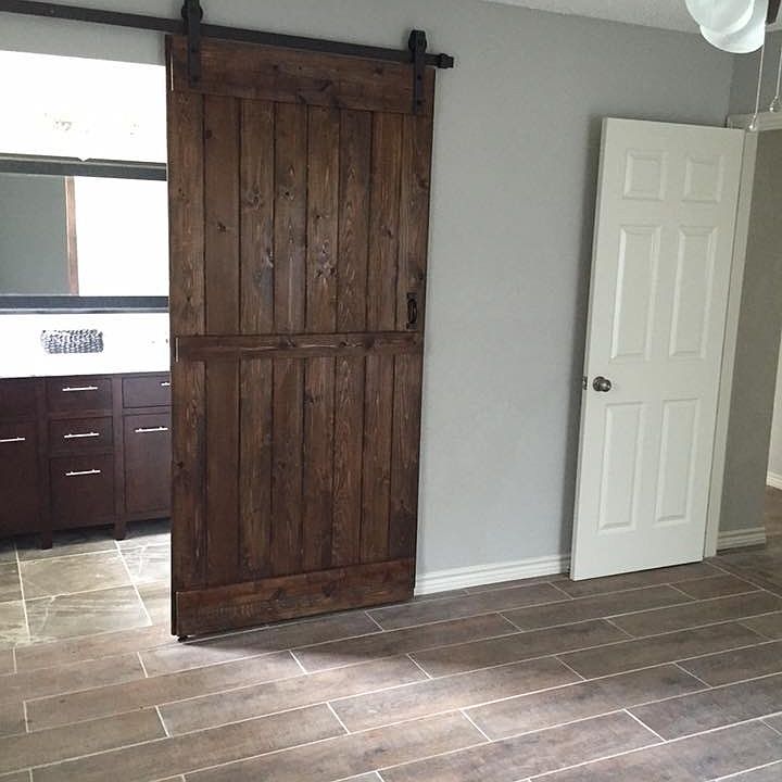 2nd image of 3819 Carol Ln