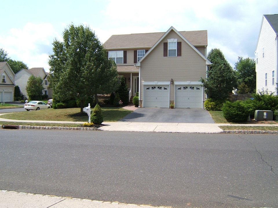 26 Villa Dr.