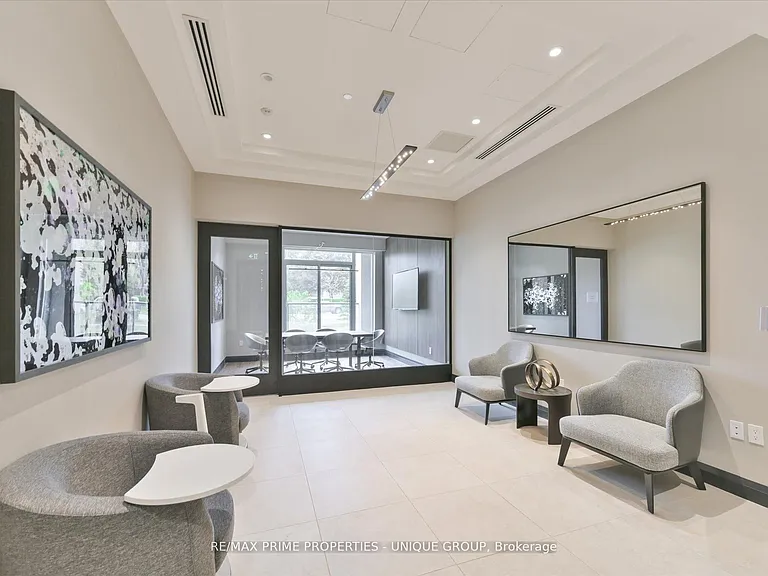 293 The Kingsway #322 — Photo 28